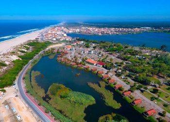 40 anos sem perder a Bandeira Azul: a única praia do mundo com este recorde é portuguesa
