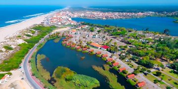 A única praia do mundo há 40 anos consecutivos com Bandeira Azul fica em Portugal