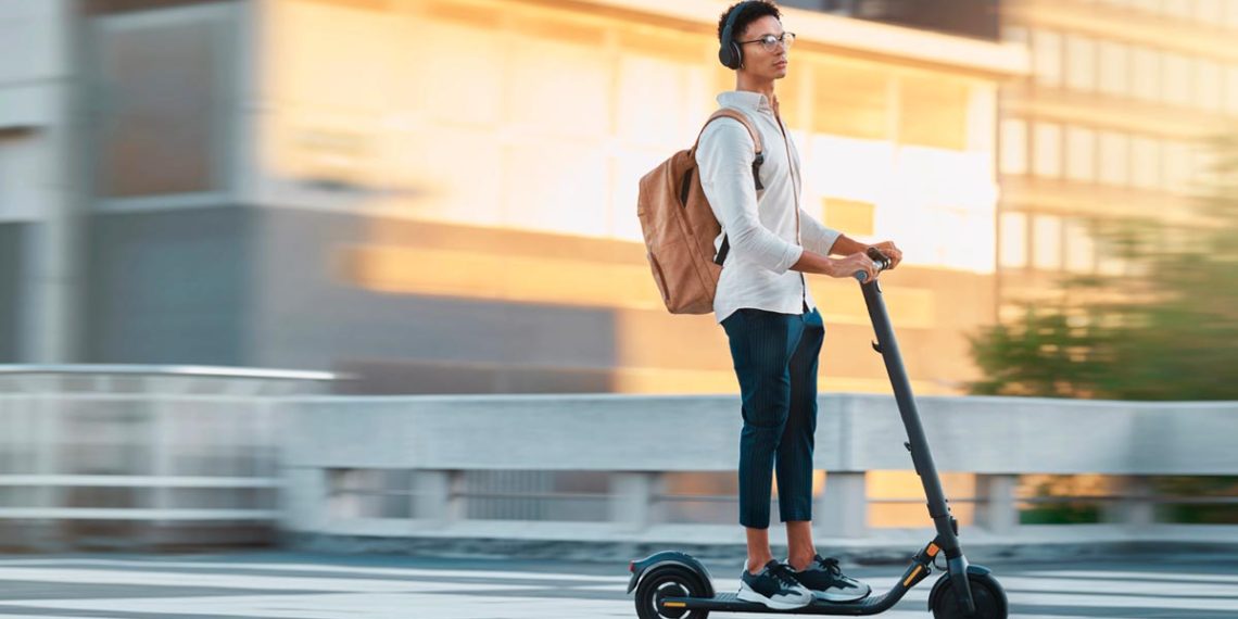 Capacete obrigatório nas trotinetes e bicicletas elétricas: novas regras e multas até 150 euros
