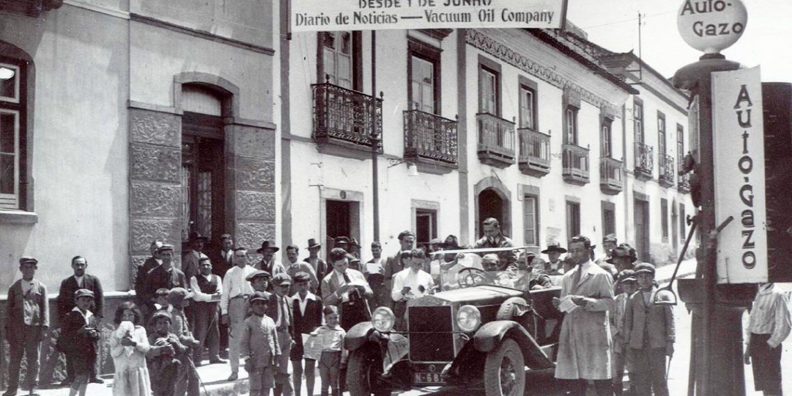 Durante séculos os portugueses conduziram pela esquerda. Quando mudou para a direita?