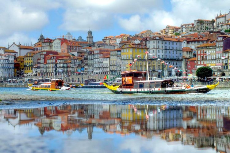Porque são os portuenses chamados de tripeiros e porque é que o Porto é conhecido como Invicta? A fascinante história por detrás destes nomes Porque são os portuenses chamados de tripeiros e porque é que o Porto é conhecido como Invicta? A fascinante história por detrás destes nomes