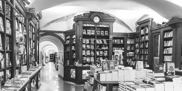 A livraria mais antiga do mundo fica em Portugal e continua a encantar gerações desde 1732