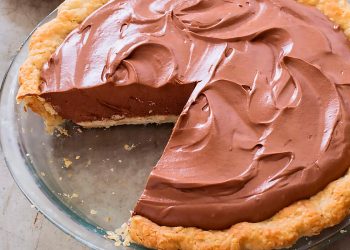 O segredo da tarte de chocolate perfeita: a textura cremosa que derrete na boca