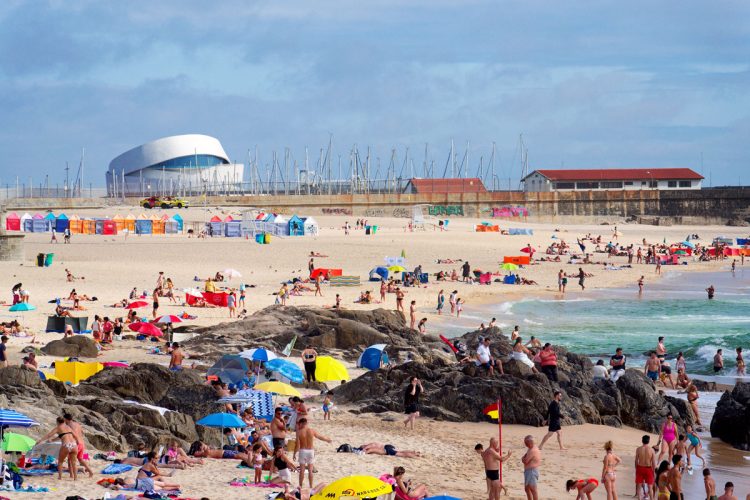 Água do mar atinge 22ºC no Norte de Portugal: IPMA explica porque as praias estão muito mais quentes