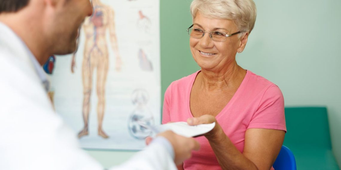 Receita médica a acabar? Saiba como renová-la sem sair de casa