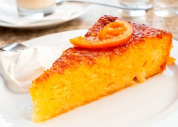 Bolo de Laranja húmido e fofo à moda antiga: receita caseira