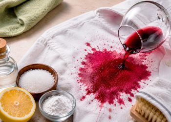 Como tirar nódoas de vinho tinto: 10 truques eficazes para salvar a roupa