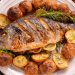 Dourada assada no forno à portuguesa: o segredo para ficar suculenta por dentro e dourada por fora Dourada assada no forno à portuguesa: o segredo para ficar suculenta por dentro e dourada por fora