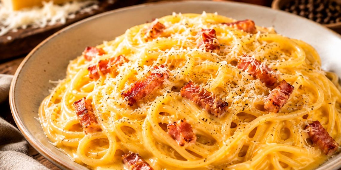 Esparguete à Carbonara com Molho Aveludado: receita tradicional