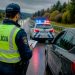 Multa até 2.500€: o esquecimento que também lhe pode custar o carro e a carta Multa até 2.500€: o esquecimento que também lhe pode custar o carro e a carta