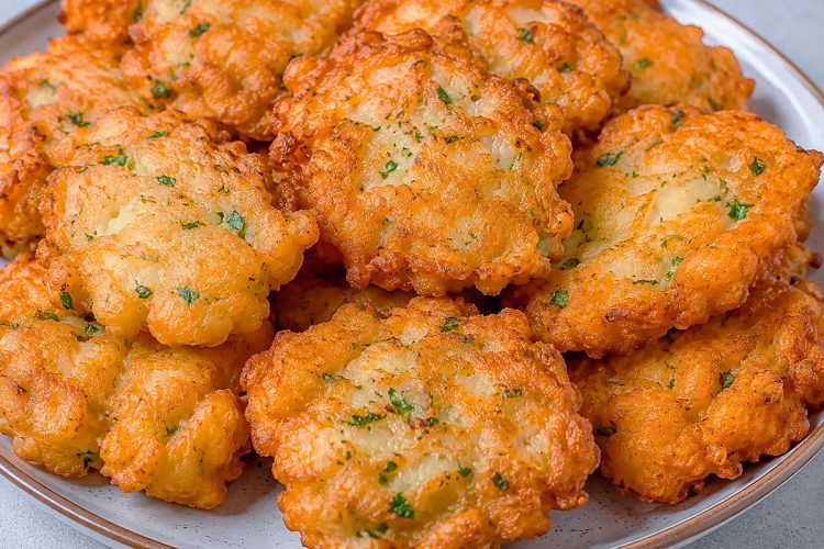 Pataniscas de Bacalhau à moda antiga: a receita tradicional cheia de sabor