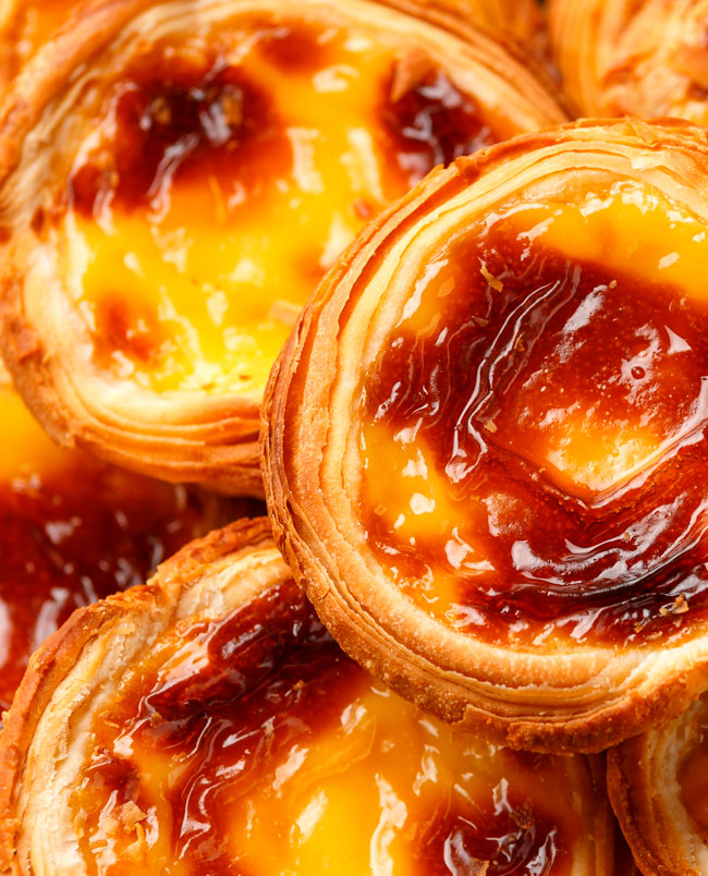 Pastel de Nata caseiro: todos os segredos para fazer o doce mais famoso de Portugal Pastel de Nata caseiro