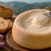 Queijo Serra da Estrela: o segredo do melhor queijo português feito à mão
