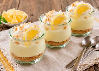 Mousse de limão com bolacha Maria: a sobremesa fresca, cremosa e irresistível