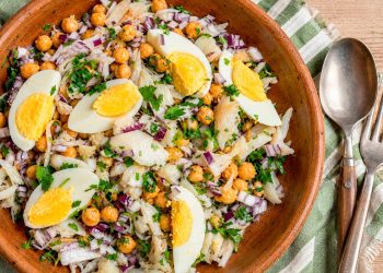 Bacalhau com grão à portuguesa: a receita tradicional