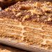 Bolo de Bolacha tradicional: receita com café e creme de manteiga
