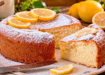 Bolo de iogurte e requeijão: cremoso, húmido e muito fácil de fazer