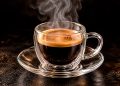 10 ingredientes que pode adicionar ao café para melhorar o sabor e torná-lo irresistível