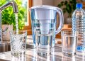 Água da torneira, filtrada ou engarrafada: qual é a melhor para beber?