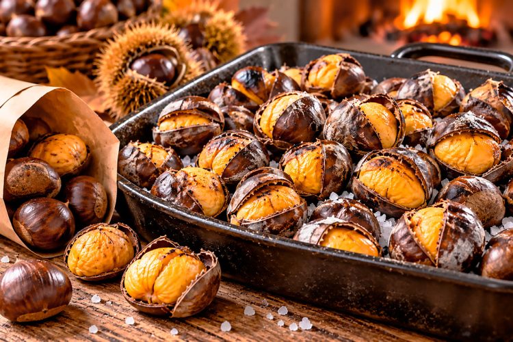 Castanhas assadas em casa que ficam iguais às da rua Castanhas assadas em casa que ficam iguais às da rua