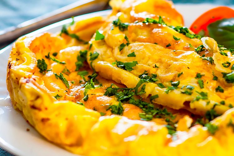 Como fazer a melhor omelete do mundo: 8 truques para ficar perfeita