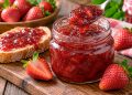 Doce de morango caseiro: receita tradicional com pedaços de fruta Doce de morango caseiro: receita tradicional com pedaços de fruta