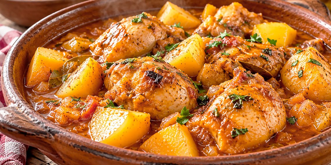 Frango estufado com batatas: receita tradicional