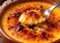 Leite-creme cremoso com natas e leite condensado: uma sobremesa irresistível Leite-creme cremoso com natas e leite condensado: uma sobremesa irresistível