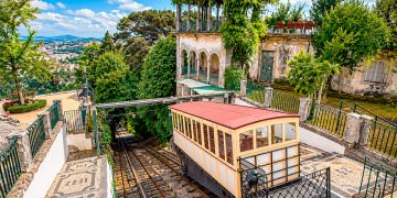 Tem 144 anos e é único no mundo: o extraordinário elevador do Bom Jesus de Braga