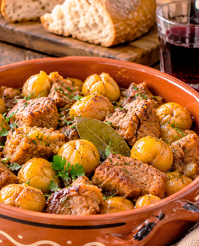 Carne de porco com castanhas