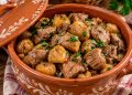 Carne de porco com castanhas à transmontana: receita tradicional