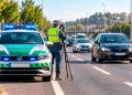 2500€ de multa: saiba quando o excesso de velocidade pode custar-lhe caro em Portugal 2500€ de multa: saiba quando o excesso de velocidade pode custar-lhe caro em Portugal